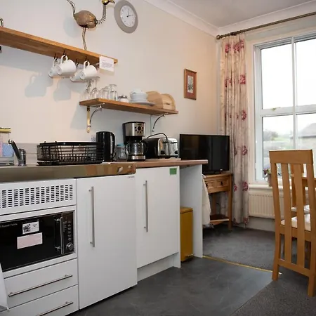 Milton House Studio Apartment Suites ゲストハウス アスクリッグ