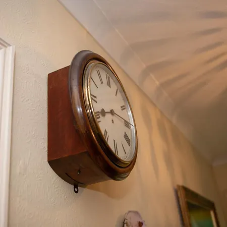 Milton House Studio Apartment Suites ゲストハウス