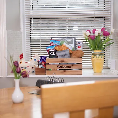 Milton House Studio Apartment Suites