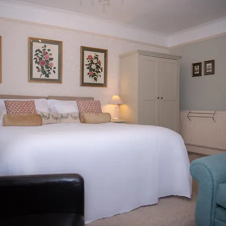 Milton House Studio Apartment Suites 5* アスクリッグ