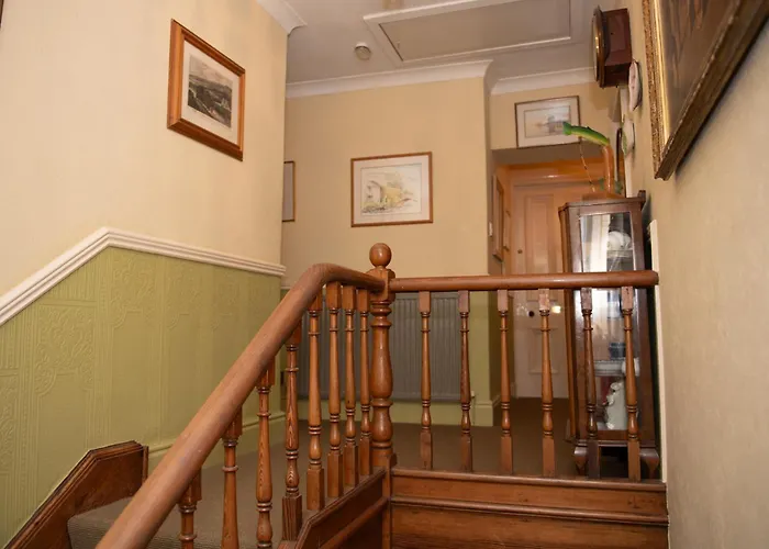 Milton House 招待所 5*