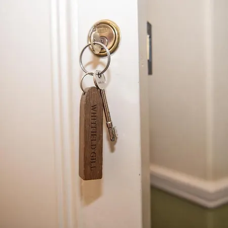 Milton House Studio Apartment Suites *