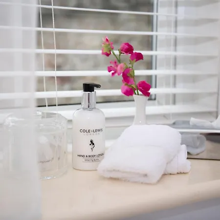 Milton House Studio Apartment Suites Askrigg