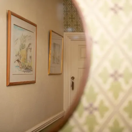 Milton House Studio Apartment Suites Tatil Evi