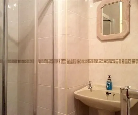 Milton House Studio Apartment Suites Tatil Evi